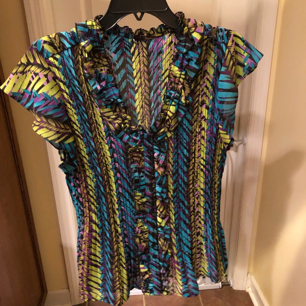4 tops for 1 price